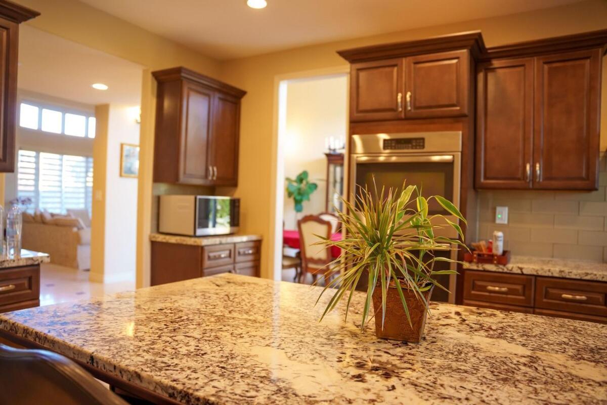 Holiday home Family-friendly Getaway Near Beaches And Parks *